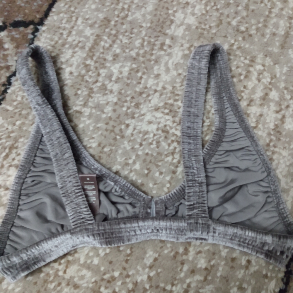 Skims Bralette 🩶💜 - Picture 3 of 5